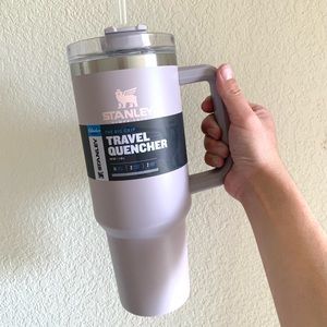 BRAND NEW Stanley Adventure Vacuum Quencher Travel Tumbler 40oz - Abalone ✨